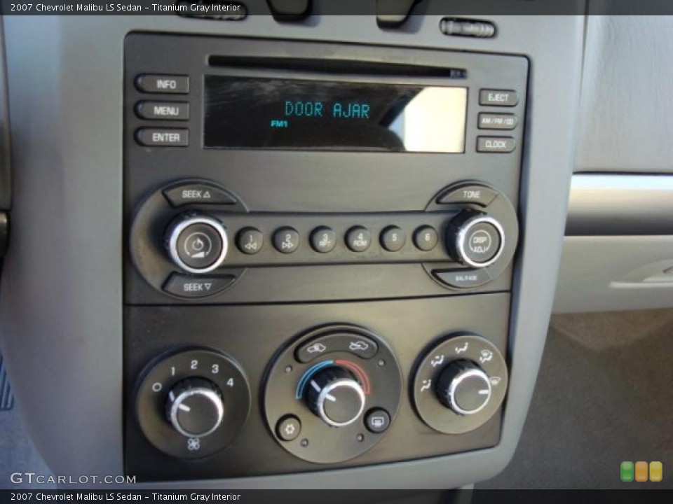 Titanium Gray Interior Controls for the 2007 Chevrolet Malibu LS Sedan #47690538