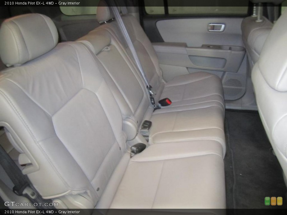 Gray Interior Photo for the 2010 Honda Pilot EX-L 4WD #47690913