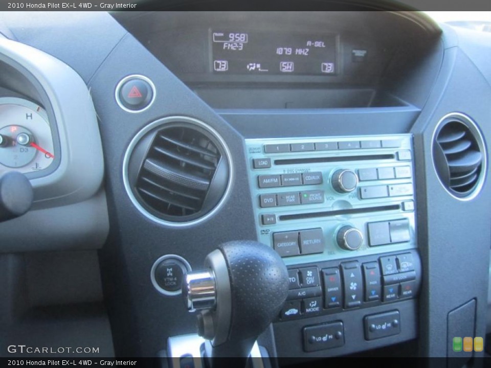 Gray Interior Controls for the 2010 Honda Pilot EX-L 4WD #47691096