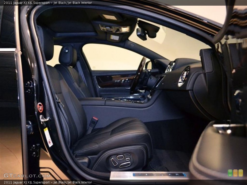 Jet Black/Jet Black Interior Photo for the 2011 Jaguar XJ XJL Supersport #47703395