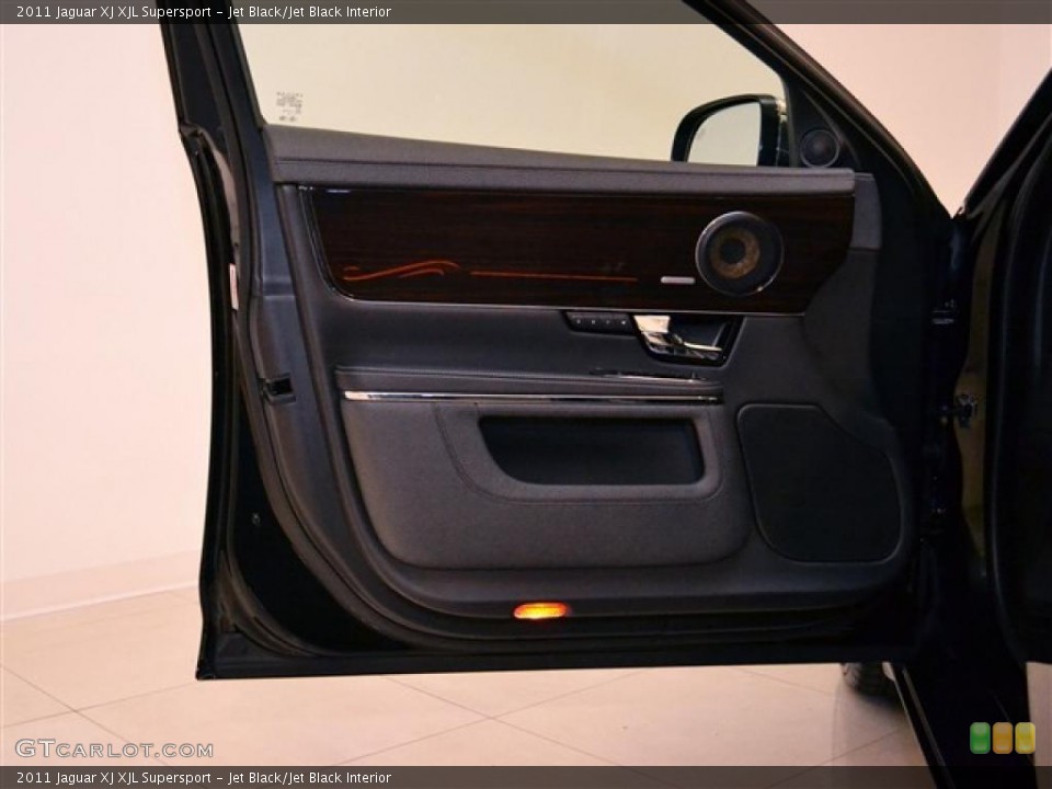 Jet Black/Jet Black Interior Door Panel for the 2011 Jaguar XJ XJL Supersport #47703428