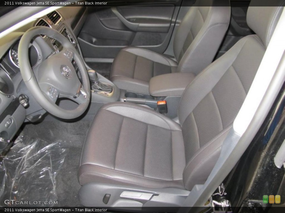 Titan Black Interior Photo for the 2011 Volkswagen Jetta SE SportWagen #47711412