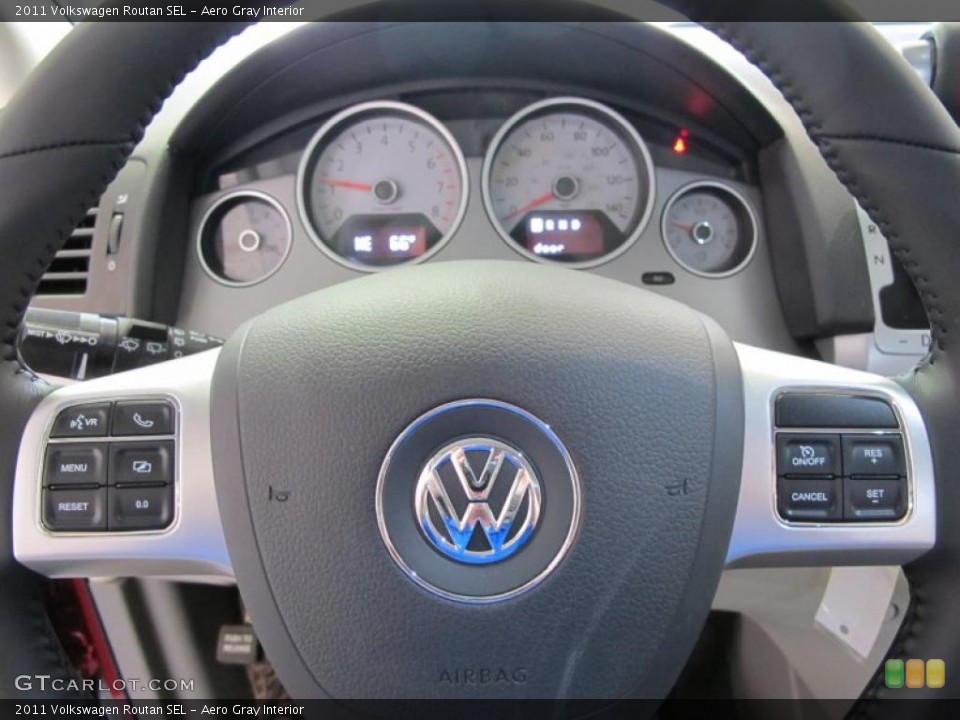 Aero Gray Interior Steering Wheel for the 2011 Volkswagen Routan SEL #47712036