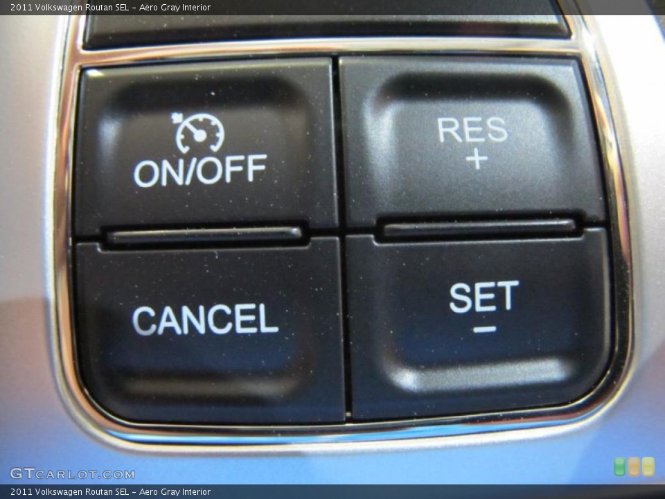 Aero Gray Interior Controls for the 2011 Volkswagen Routan SEL #47712066