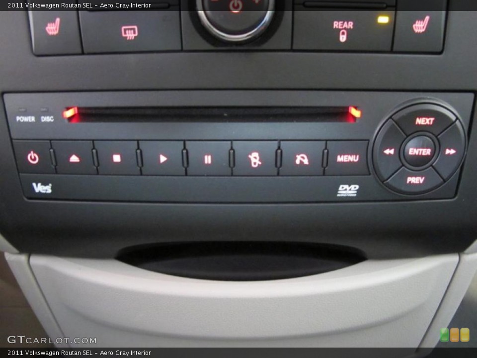 Aero Gray Interior Controls for the 2011 Volkswagen Routan SEL #47712105
