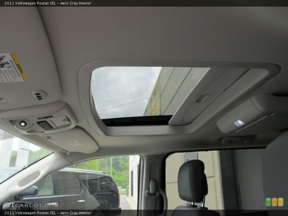 Aero Gray Interior Sunroof for the 2011 Volkswagen Routan SEL #47712132