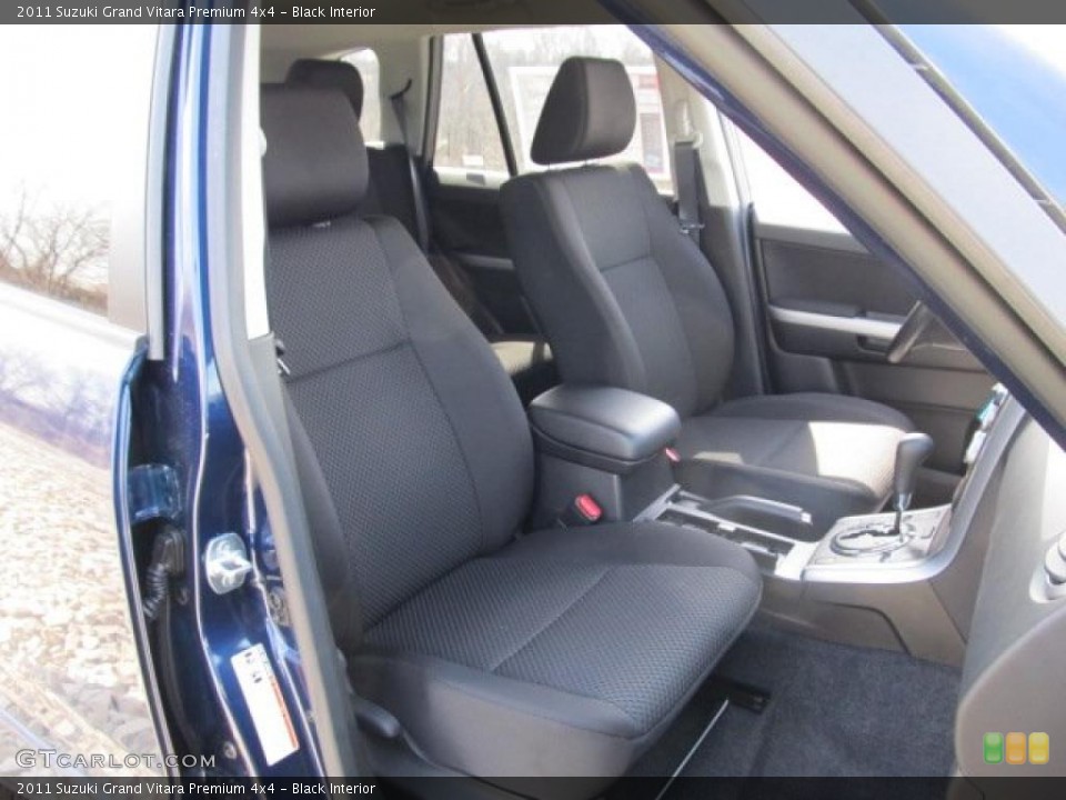 Black Interior Photo for the 2011 Suzuki Grand Vitara Premium 4x4 #47712288