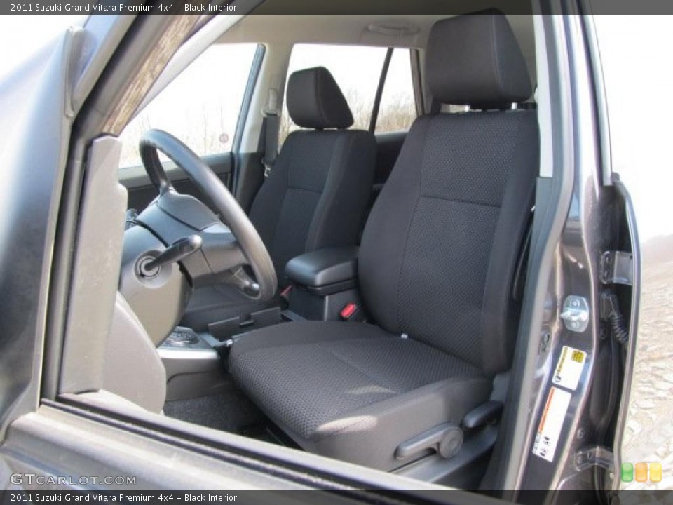 Black Interior Photo for the 2011 Suzuki Grand Vitara Premium 4x4 #47713197