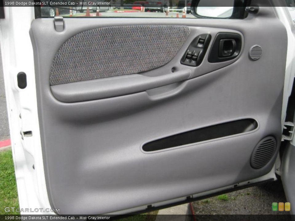 Mist Gray Interior Door Panel for the 1998 Dodge Dakota SLT Extended Cab #47719103