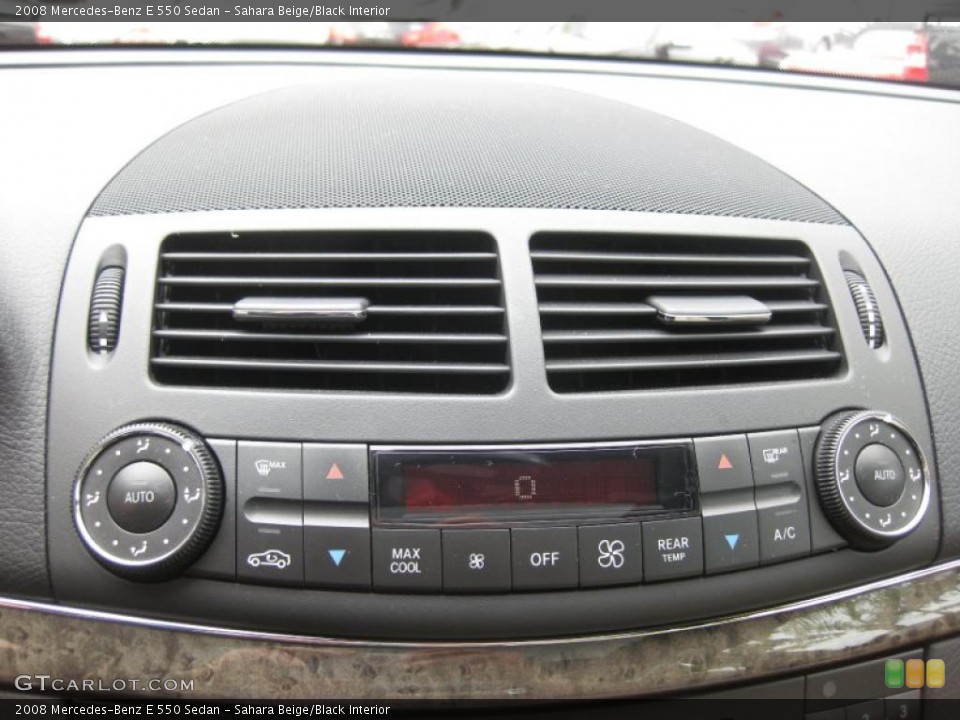 Sahara Beige/Black Interior Controls for the 2008 Mercedes-Benz E 550 Sedan #47719499