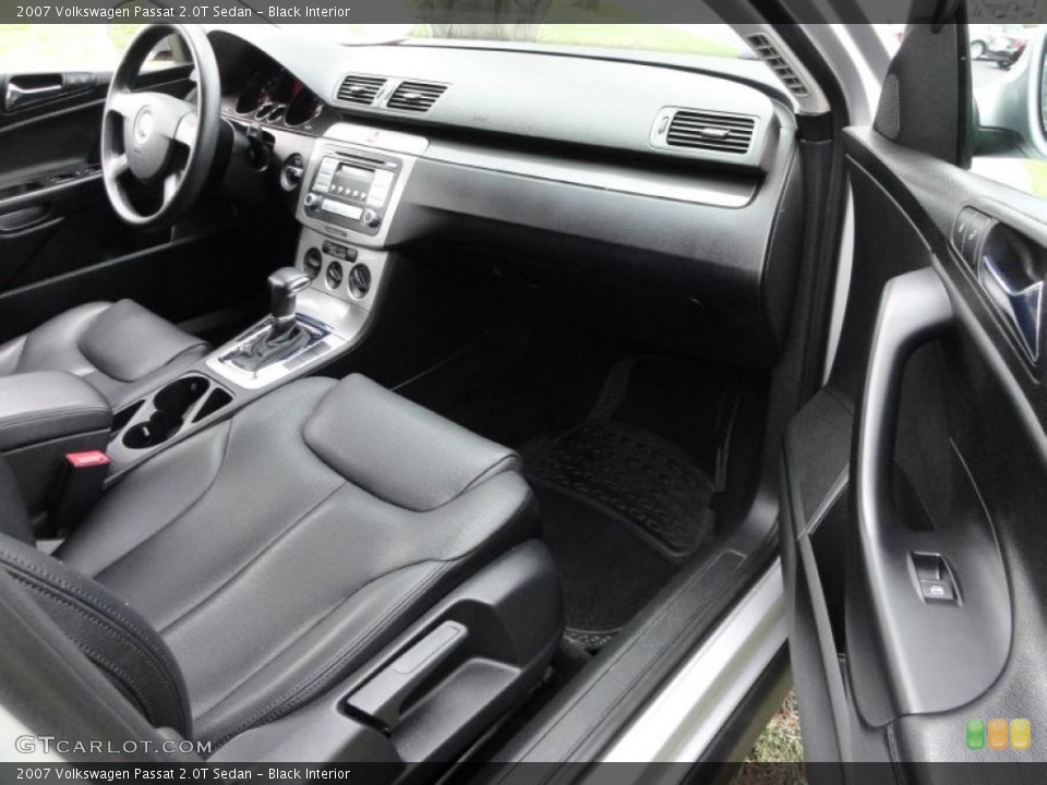 Black Interior Photo for the 2007 Volkswagen Passat 2.0T Sedan #47721722