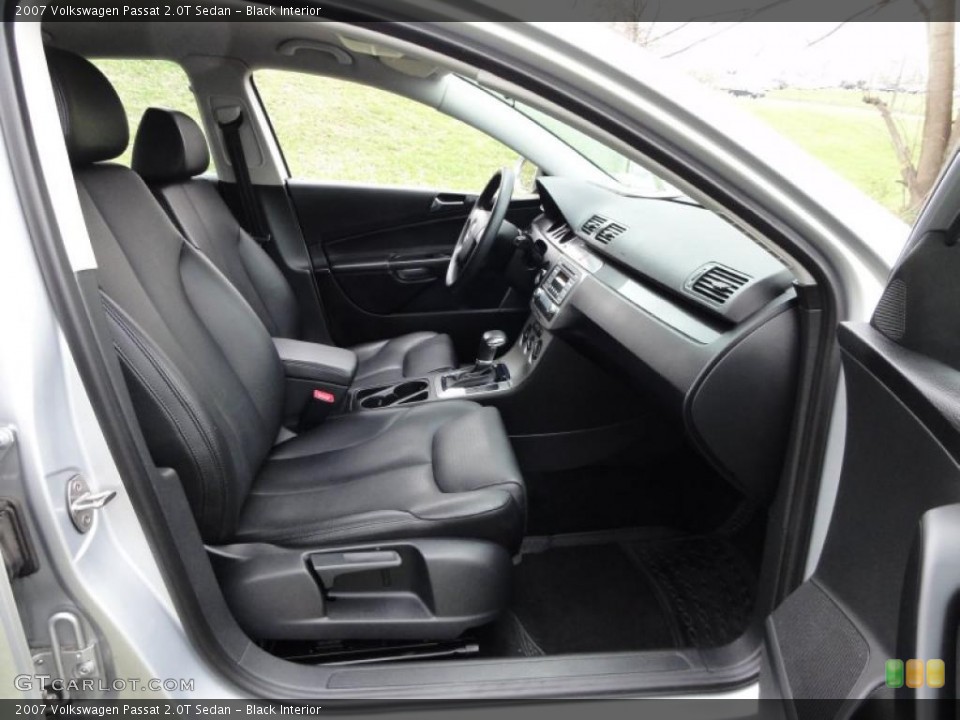 Black Interior Photo for the 2007 Volkswagen Passat 2.0T Sedan #47721761