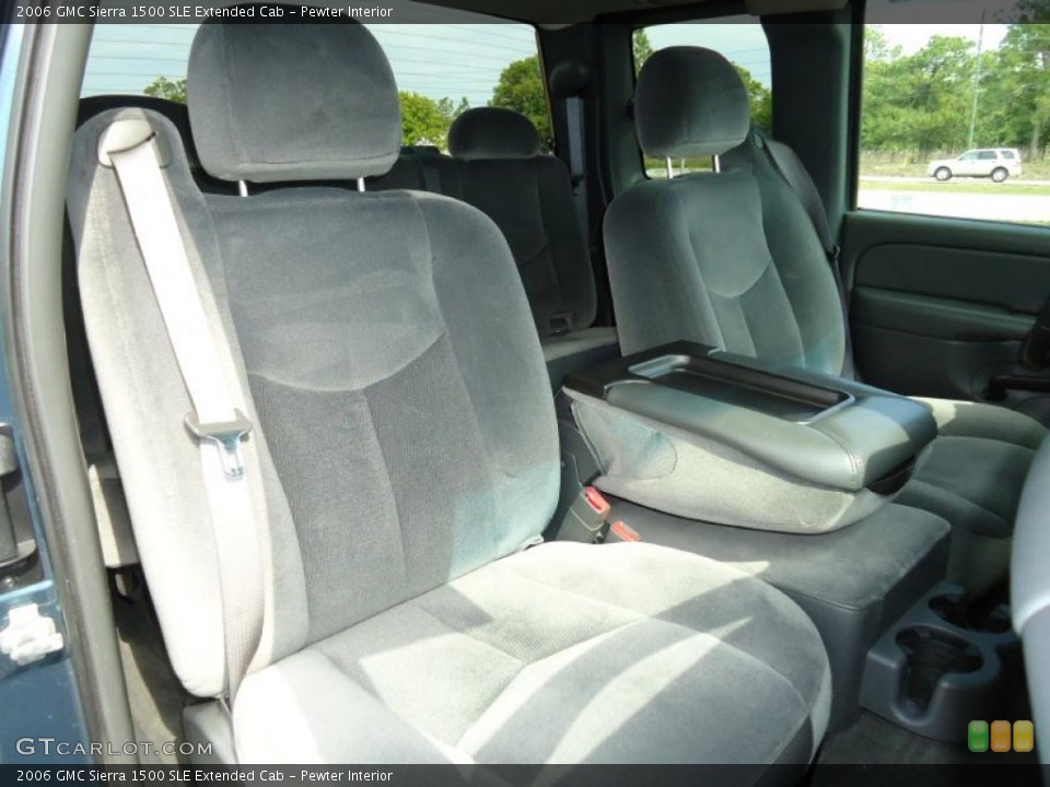 Pewter Interior Photo for the 2006 GMC Sierra 1500 SLE Extended Cab #47721785