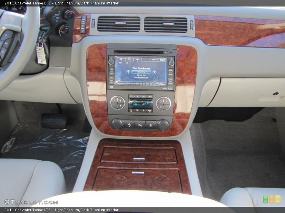 Light Titanium/Dark Titanium Interior Controls for the 2011 Chevrolet Tahoe LTZ #47723942