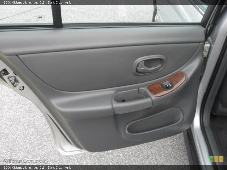 Dark Gray Interior Door Panel for the 2000 Oldsmobile Intrigue GLS #47726489