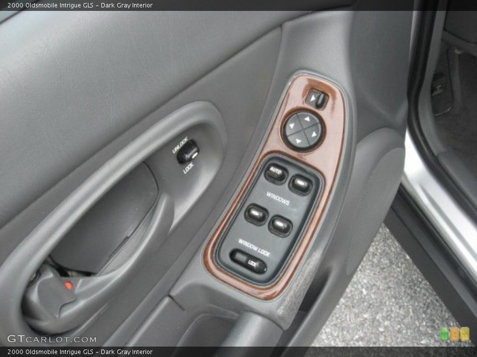 Dark Gray Interior Controls for the 2000 Oldsmobile Intrigue GLS #47726519