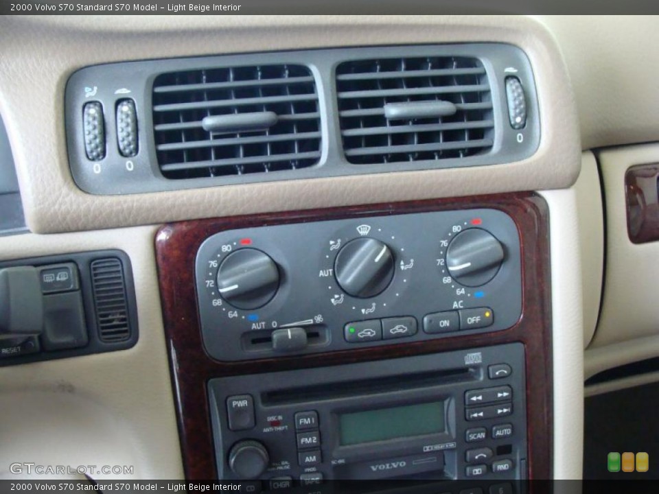 Light Beige Interior Controls for the 2000 Volvo S70  #47732725