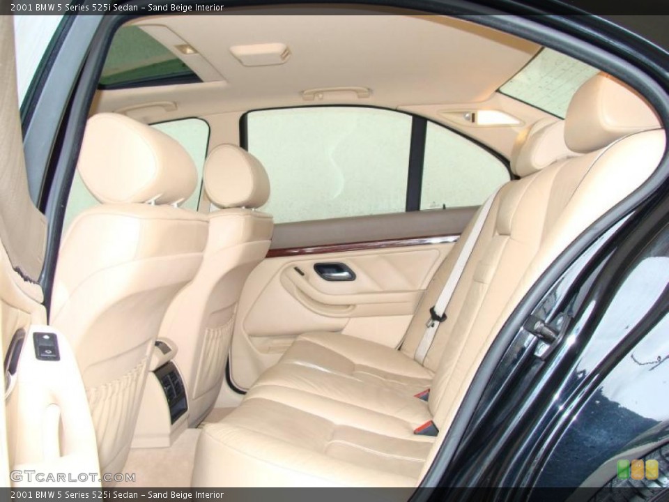 Sand Beige Interior Photo for the 2001 BMW 5 Series 525i Sedan #47732878