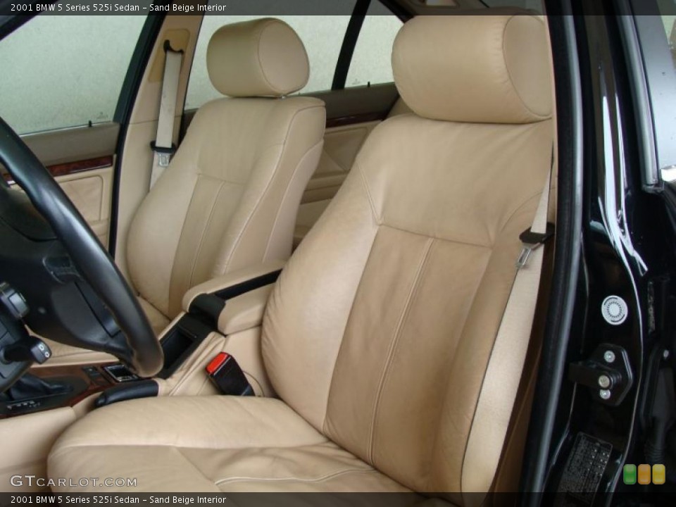 Sand Beige Interior Photo for the 2001 BMW 5 Series 525i Sedan #47732929