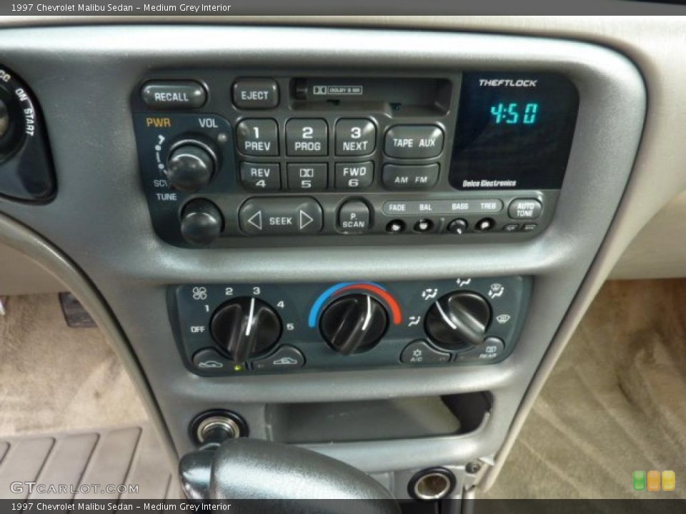 Medium Grey Interior Controls for the 1997 Chevrolet Malibu Sedan #47734030