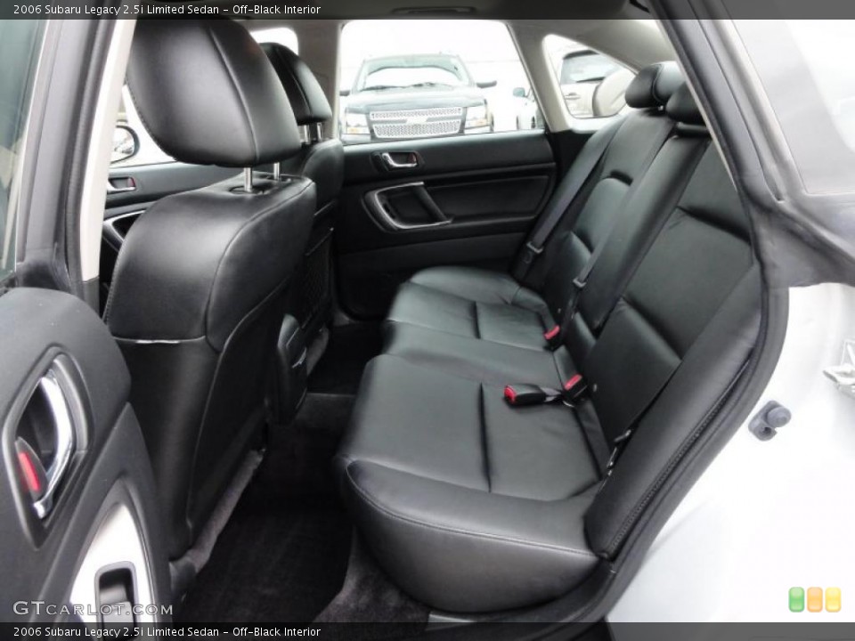 Off-Black Interior Photo for the 2006 Subaru Legacy 2.5i Limited Sedan #47734045