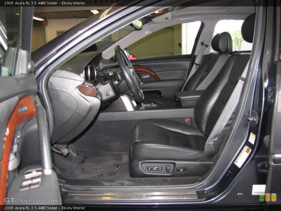 Ebony Interior Photo for the 2005 Acura RL 3.5 AWD Sedan #47735992