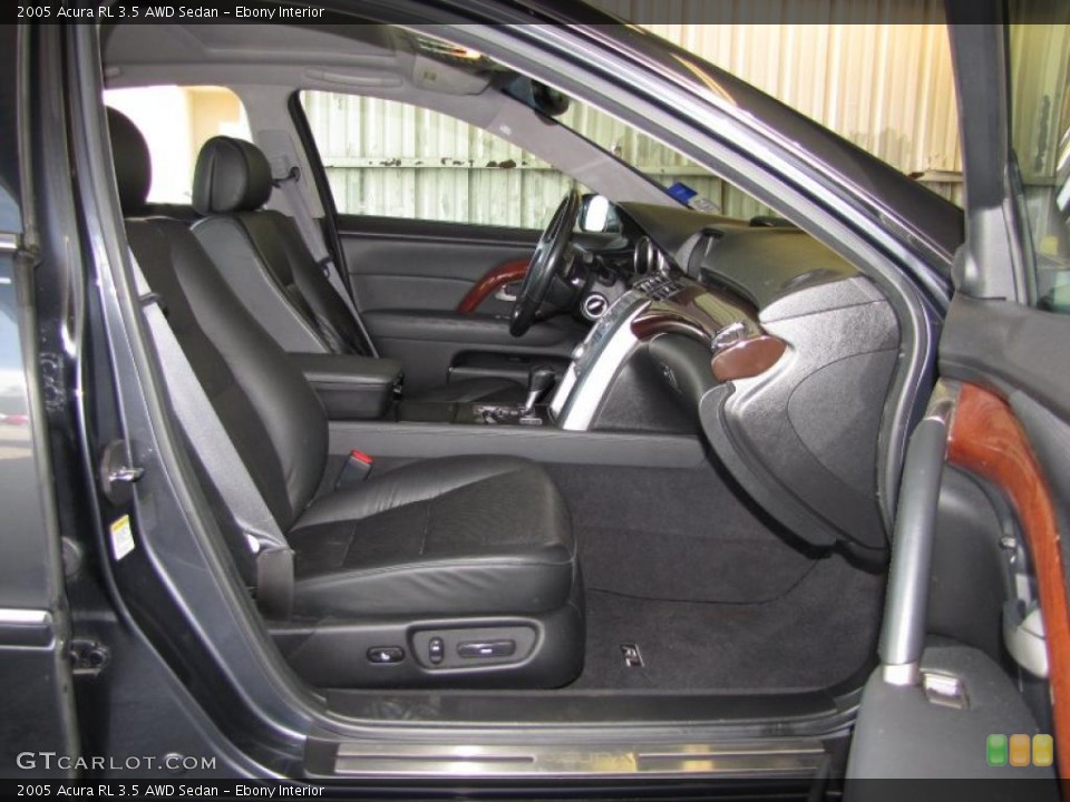 Ebony Interior Photo for the 2005 Acura RL 3.5 AWD Sedan #47736016