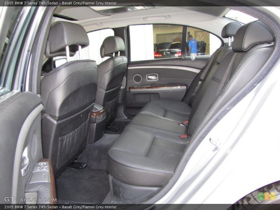 Basalt Grey/Flannel Grey Interior Photo for the 2005 BMW 7 Series 745i Sedan #47736652