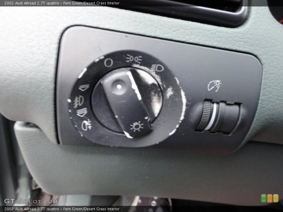 Fern Green/Desert Grass Interior Controls for the 2002 Audi Allroad 2.7T quattro #47738989