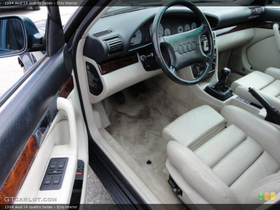 Ecru Interior Photo for the 1994 Audi S4 quattro Sedan #47739214