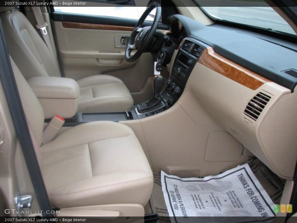 Beige Interior Photo for the 2007 Suzuki XL7 Luxury AWD #47742286