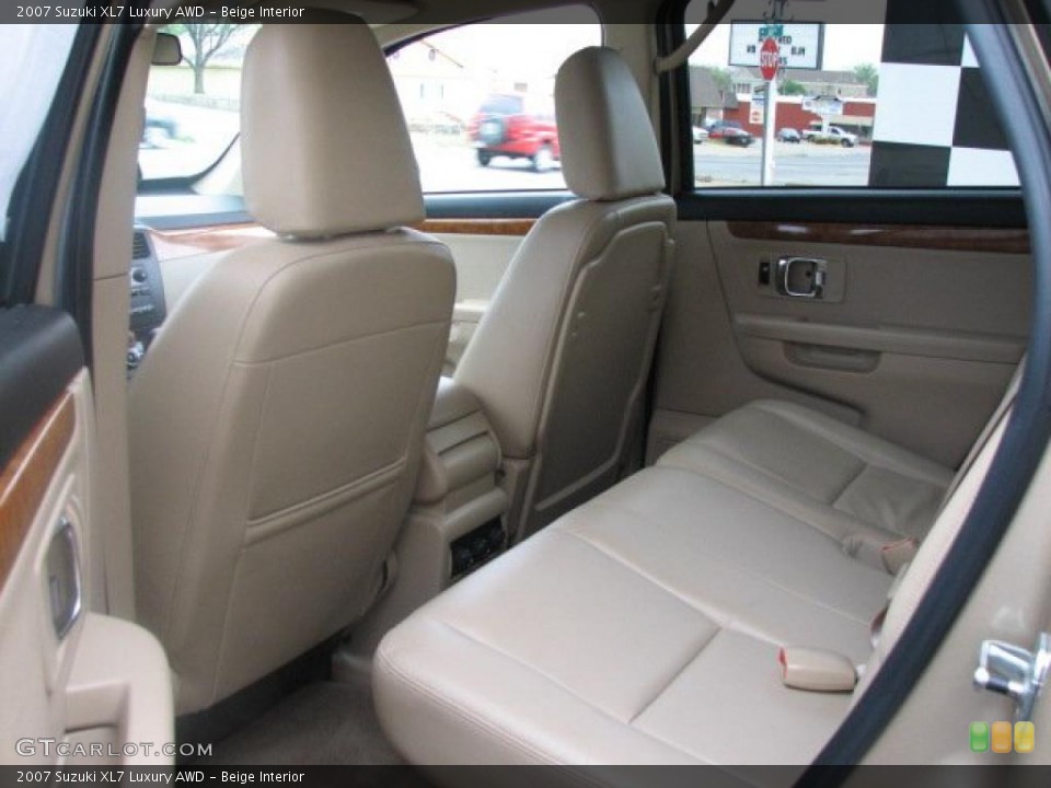 Beige Interior Photo for the 2007 Suzuki XL7 Luxury AWD #47742313