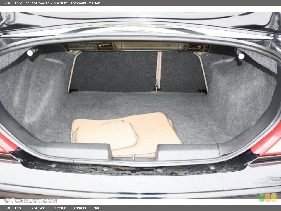 Medium Parchment Interior Trunk for the 2000 Ford Focus SE Sedan #47743069