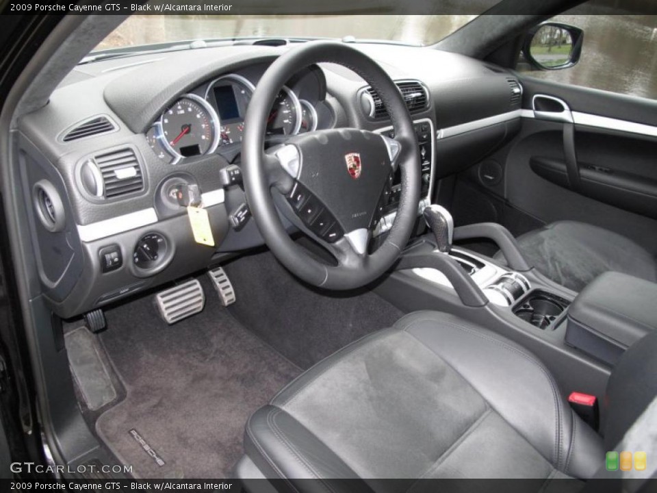 Black w/Alcantara Interior Prime Interior for the 2009 Porsche Cayenne GTS #47754041