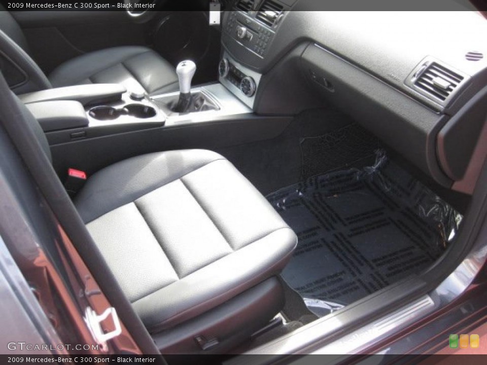 Black Interior Transmission for the 2009 Mercedes-Benz C 300 Sport #47754269