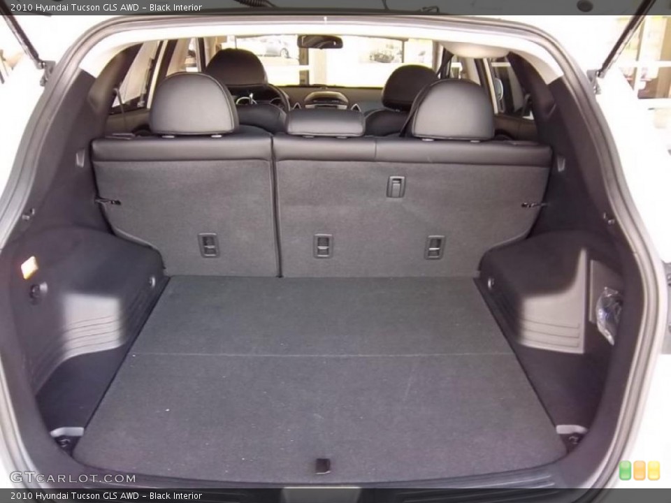 Black Interior Trunk for the 2010 Hyundai Tucson GLS AWD #47756874