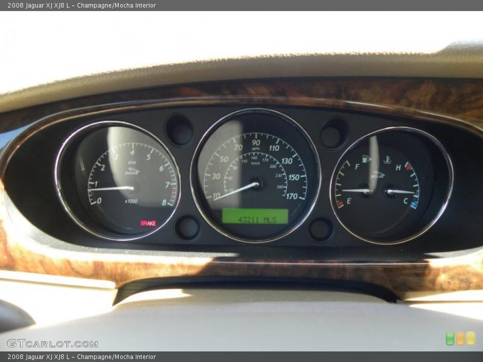 Champagne/Mocha Interior Gauges for the 2008 Jaguar XJ XJ8 L #47758050