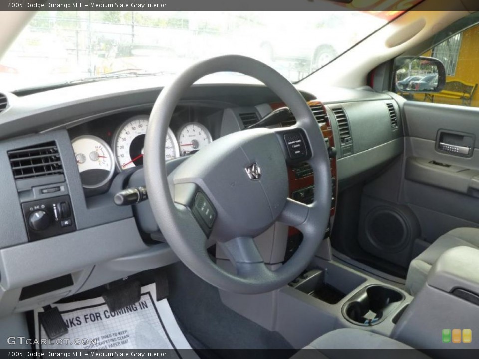 Medium Slate Gray Interior Photo for the 2005 Dodge Durango SLT #47768391