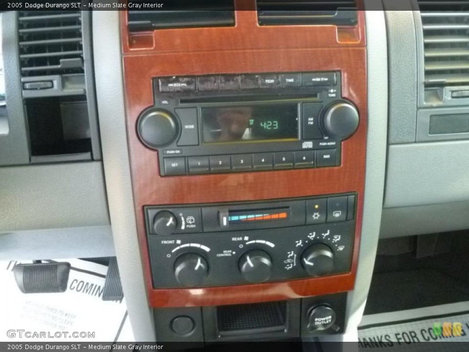 Medium Slate Gray Interior Controls for the 2005 Dodge Durango SLT #47768466