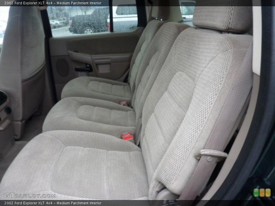 Medium Parchment Interior Photo for the 2002 Ford Explorer XLT 4x4 #47769279