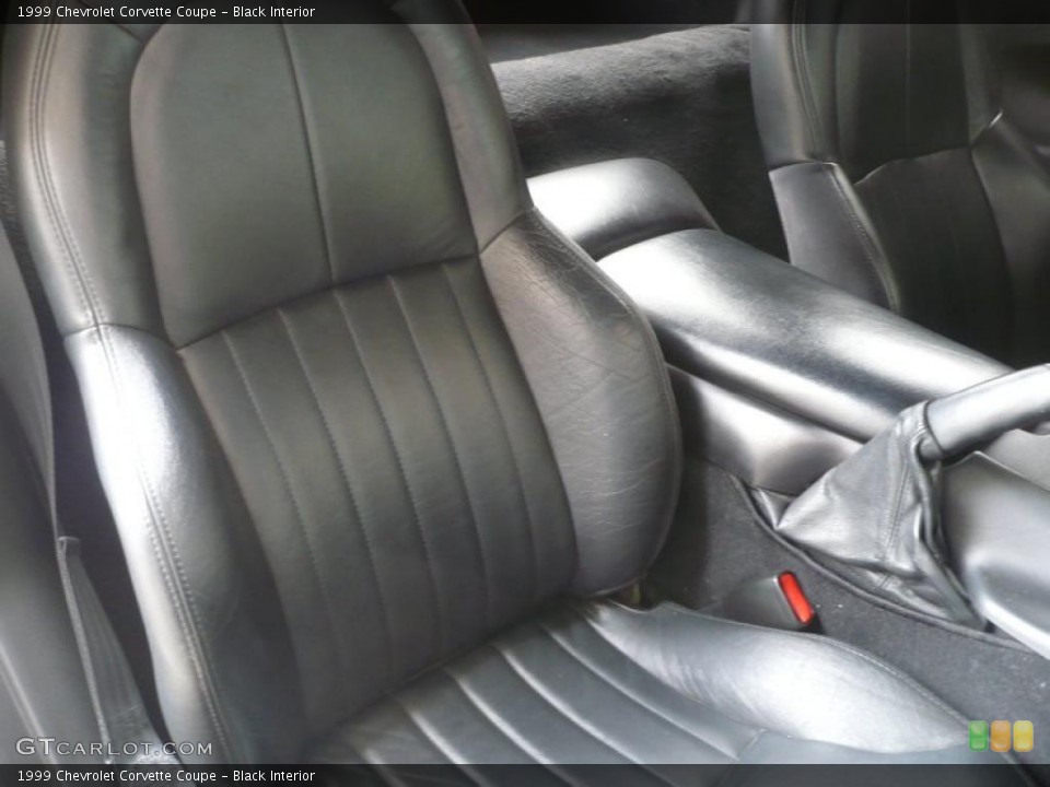 Black Interior Photo for the 1999 Chevrolet Corvette Coupe #47782764