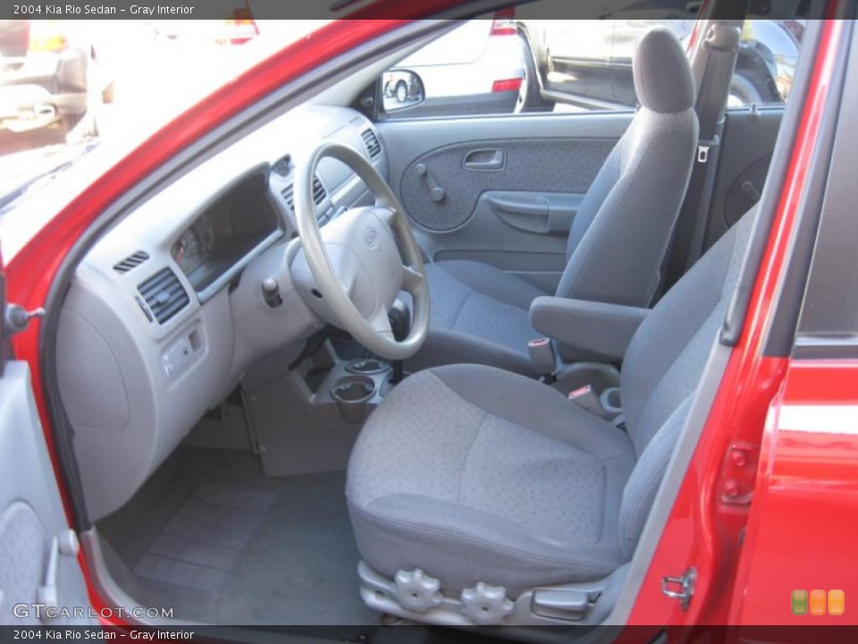Gray Interior Photo for the 2004 Kia Rio Sedan #47785107