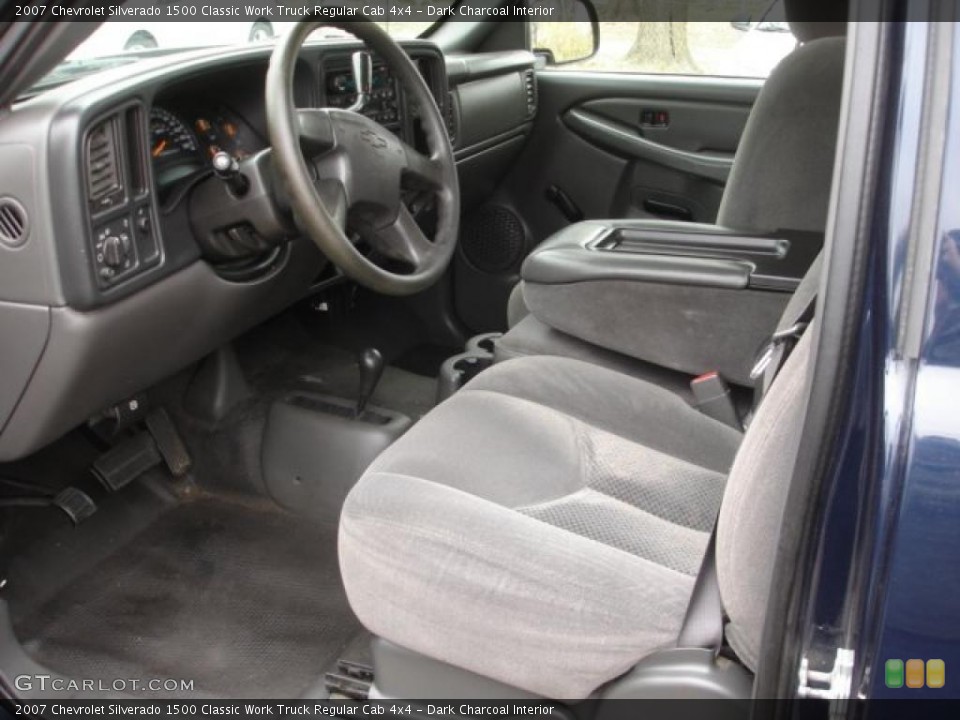 Dark Charcoal Interior Photo for the 2007 Chevrolet Silverado 1500 Classic Work Truck Regular Cab 4x4 #47791300
