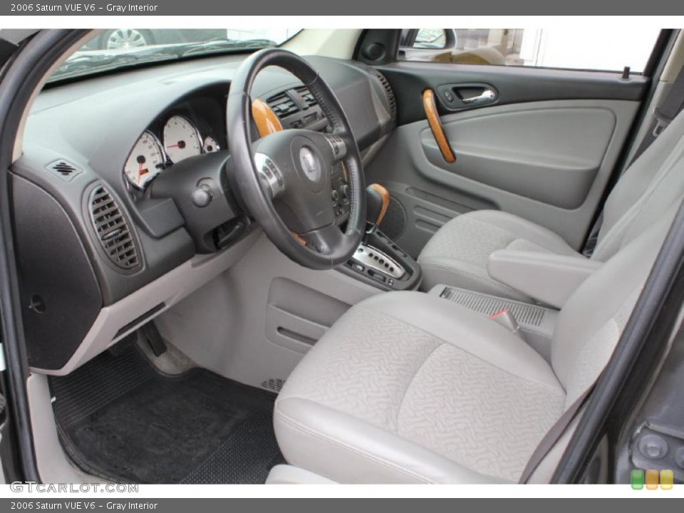 Gray Interior Photo for the 2006 Saturn VUE V6 #47807459