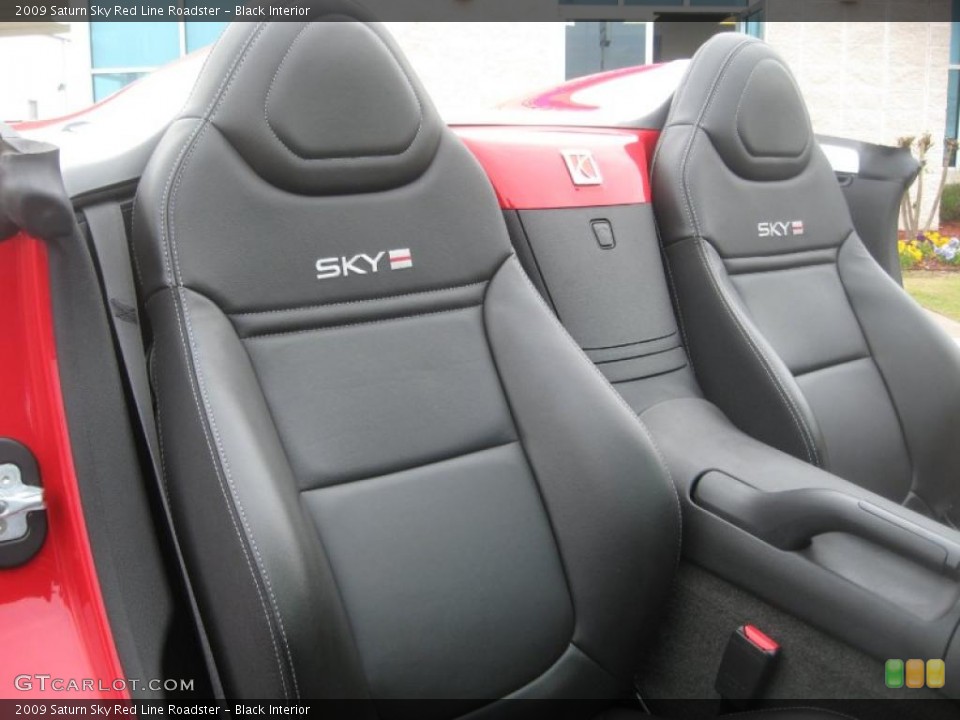 Black Interior Photo for the 2009 Saturn Sky Red Line Roadster #47809790