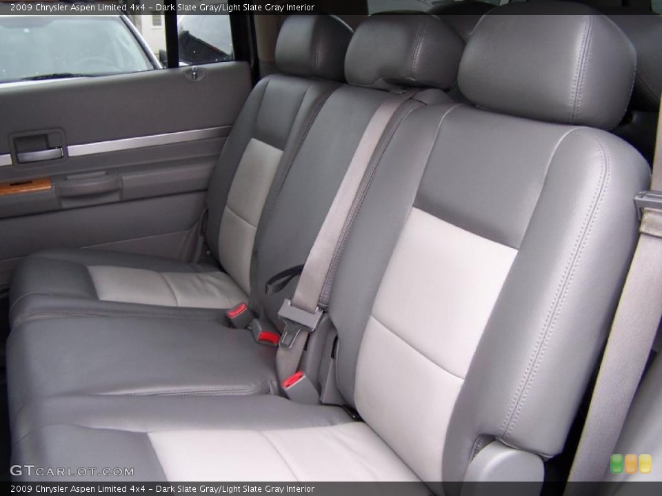 Dark Slate Gray/Light Slate Gray Interior Photo for the 2009 Chrysler Aspen Limited 4x4 #47813312