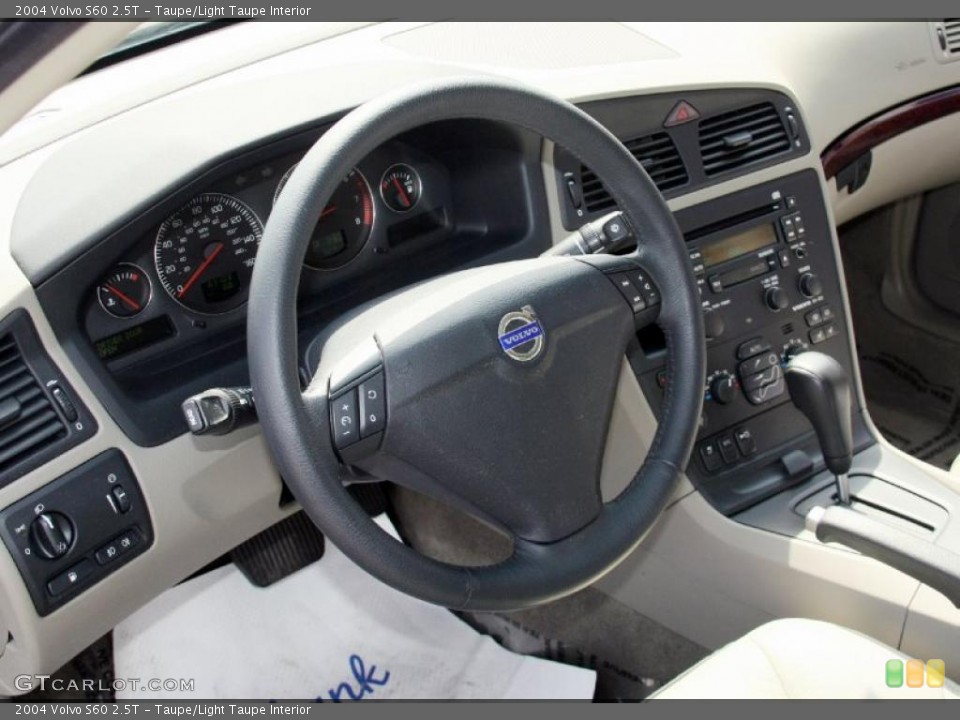 Taupe/Light Taupe Interior Photo for the 2004 Volvo S60 2.5T #47814545