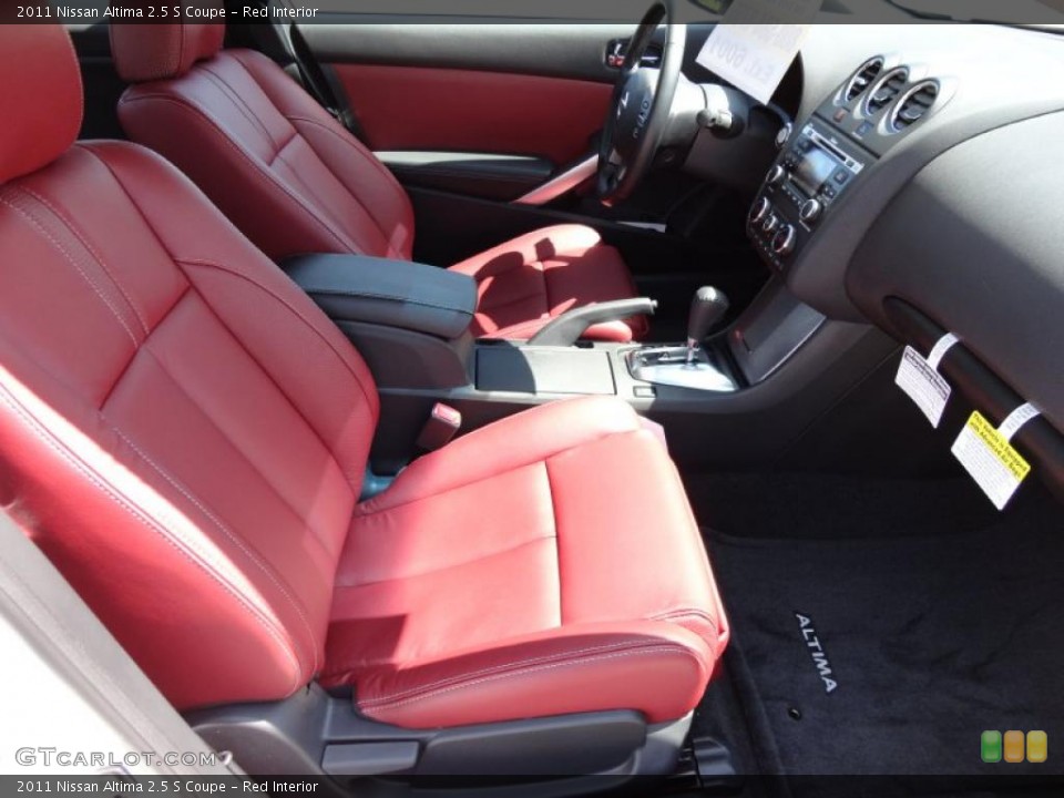 Red Interior Photo for the 2011 Nissan Altima 2.5 S Coupe #47834807