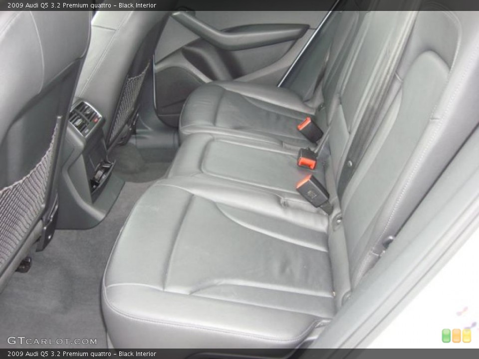 Black Interior Photo for the 2009 Audi Q5 3.2 Premium quattro #47835233