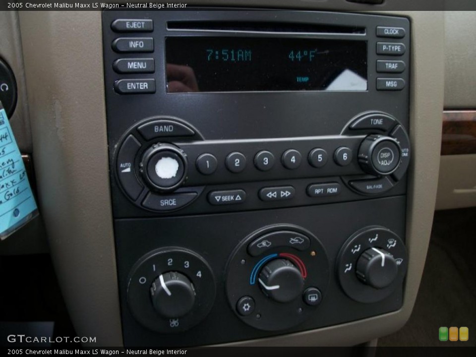 Neutral Beige Interior Controls for the 2005 Chevrolet Malibu Maxx LS Wagon #47835389